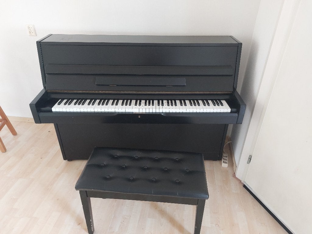Foto 2 van Piano