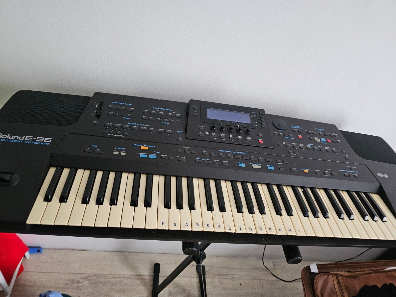 Roland E-96 Intelligent Keyboard - Zo goed als nieuw, Ophalen of Verzenden, Roland