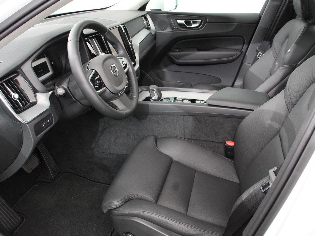 Volvo XC60 2.0 T6 Plug-in hybrid AWD Plus Bright 398pk Full, Automaat, 1969 cc, 180 min, Wit