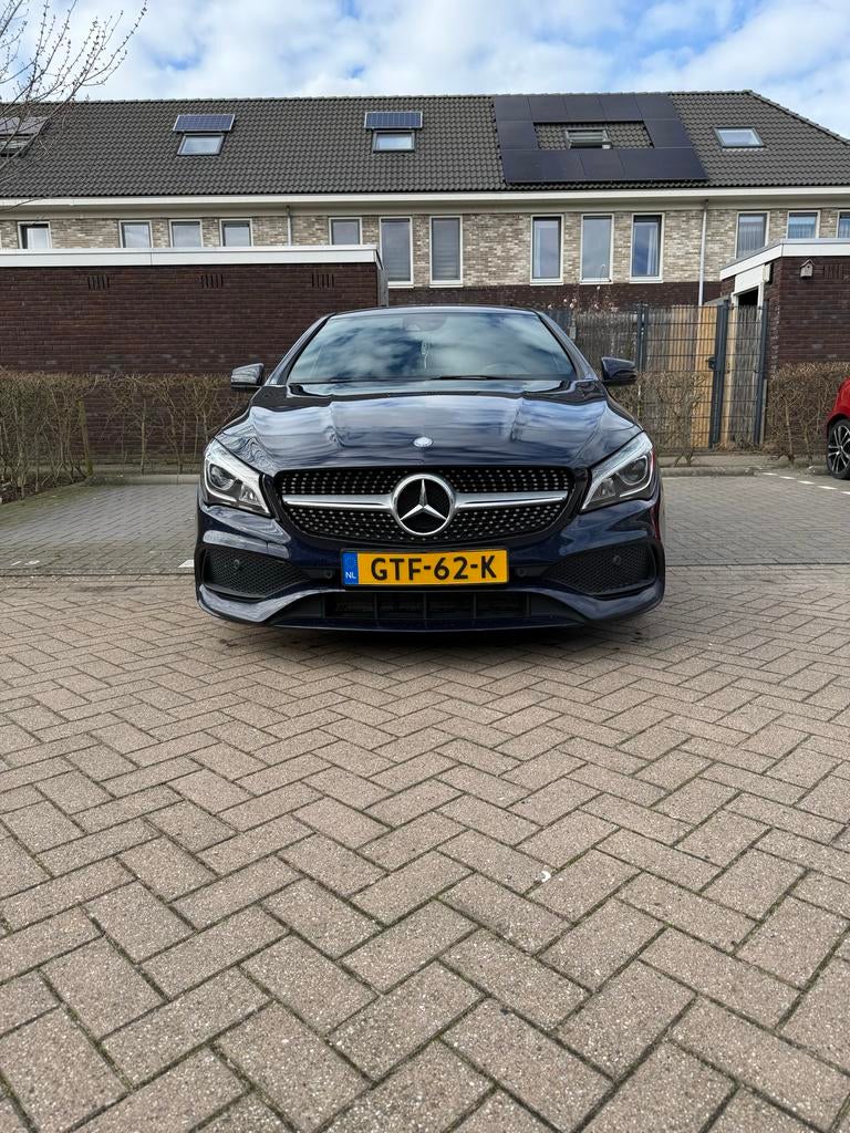 Mercedes-Benz CLA220 Shootingbrake AMG 4 Matic- Carplay, CLA, Euro 6, 4 cilinders, Blauw
