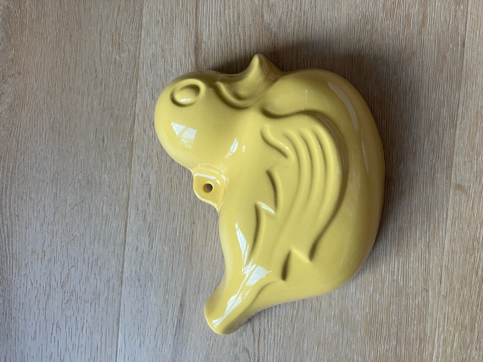 Gele puddingvorm in de vorm van een eend, Geel, Ophalen of Verzenden, Steen/keramiek, Overige typen