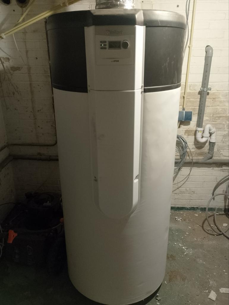 Vaillant aroSTOR warmtepompboiler 290 liter, Ophalen, Gebruikt, Overige typen, Minder dan 60 cm