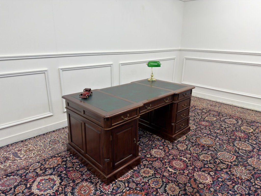 Klassiek Engels Chesterfield Bureau Partnerdesk, Ophalen of Verzenden