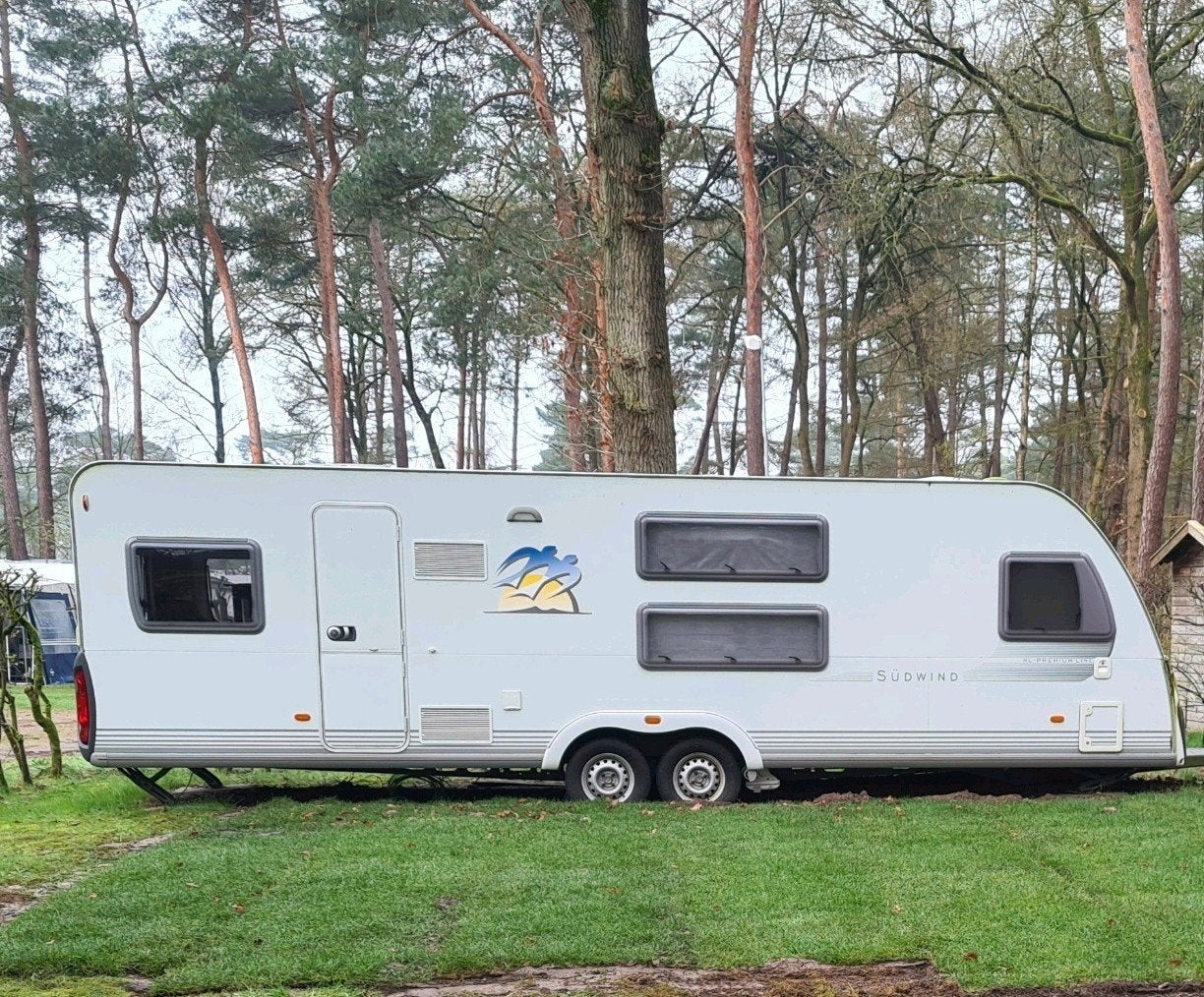Knaus Sudwind 750 FKU (2006) met Isabella Penta voortent, Mover, Rondzit, Particulier, Meer dan 6