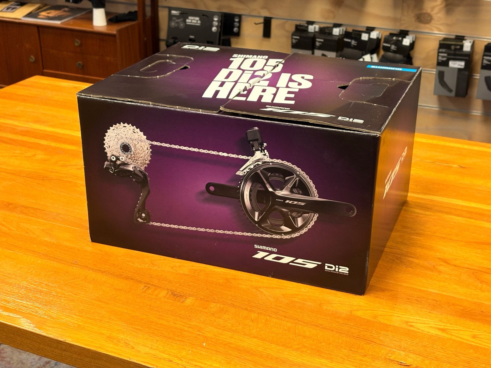 Nieuwe Shimano 105 Di2 Groepset 12 Speed - Lounge Editie, Fietsen en Brommers, Fietsonderdelen, Ophalen, Nieuw, Racefiets, Derailleur of Ketting