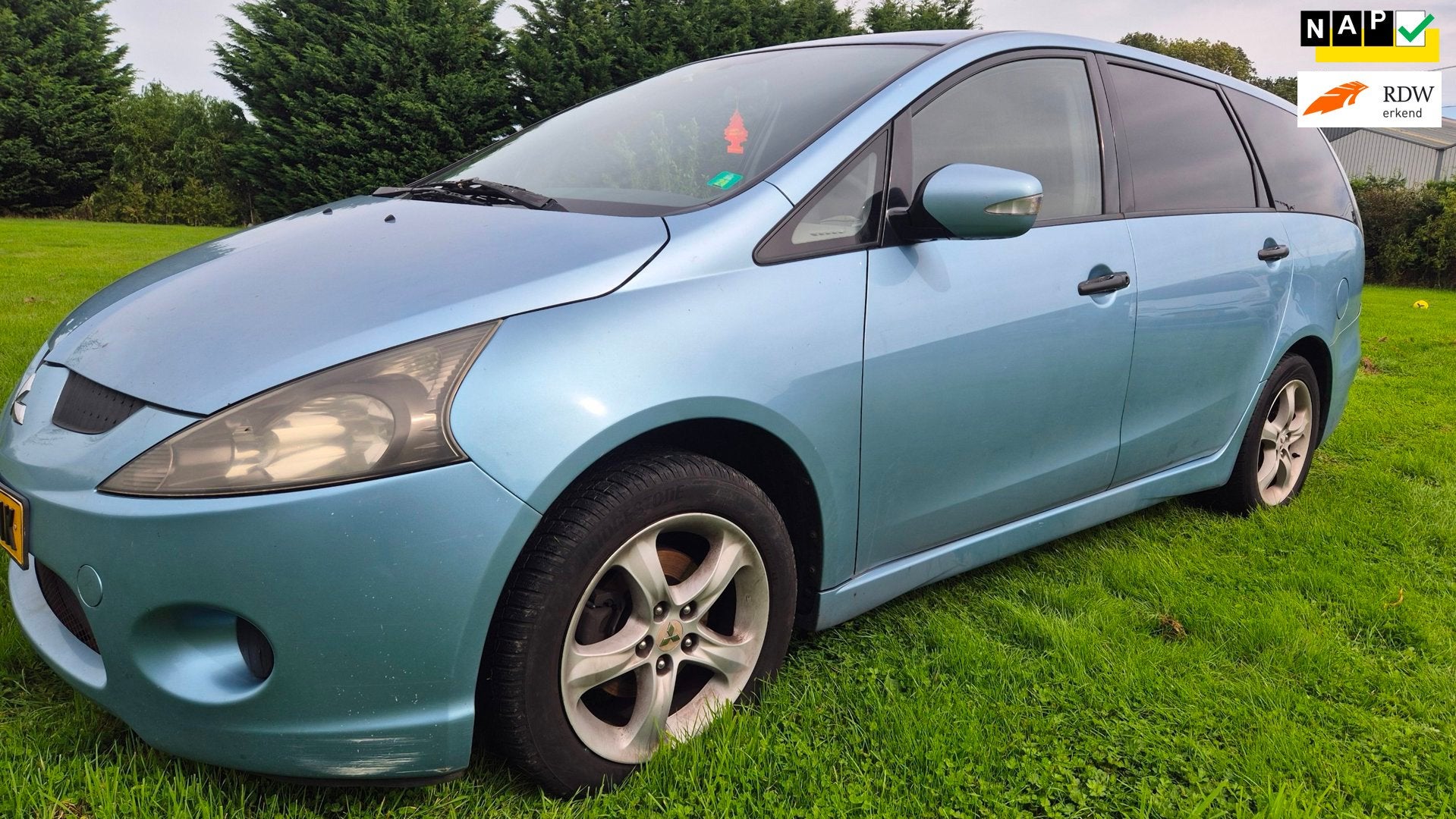 Mitsubishi Grandis 2.4-16V Intense 7 PERSOONS, Auto's, Voorwielaandrijving, Gebruikt, Blauw, 7 stoelen