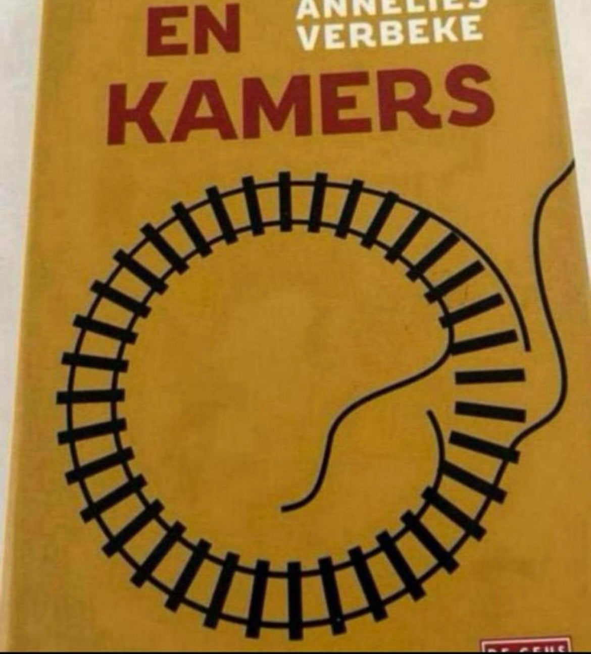 Treinen en Kamers - Annelies Verbeke, Boeken, Literatuur, Ophalen of Verzenden, Zo goed als nieuw