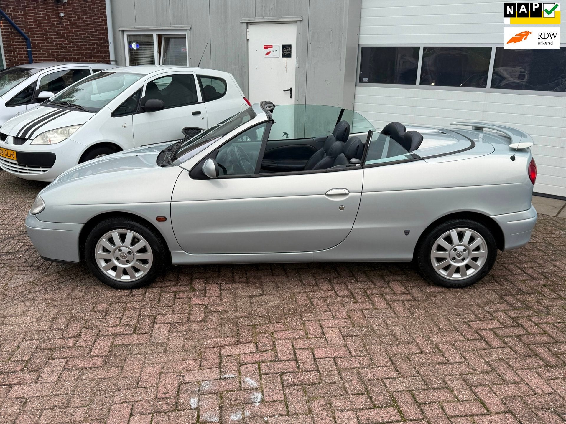Renault Mégane Cabrio 1.4-16V Dynamique, Voorwielaandrijving, Cabriolet, 4 stoelen, Leder en Stof