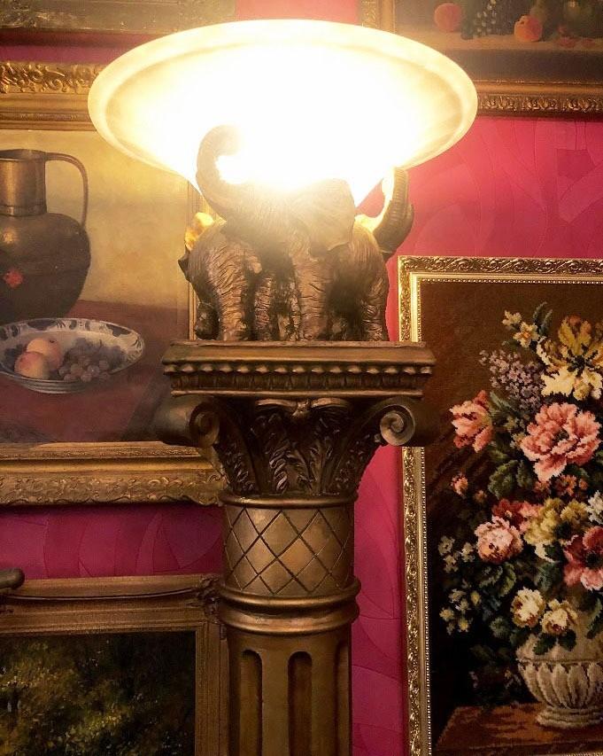 Grote klassiek staande lamp  Griekse zuil goud olifanten, Ophalen, Gebruikt, Glas, 150 tot 200 cm