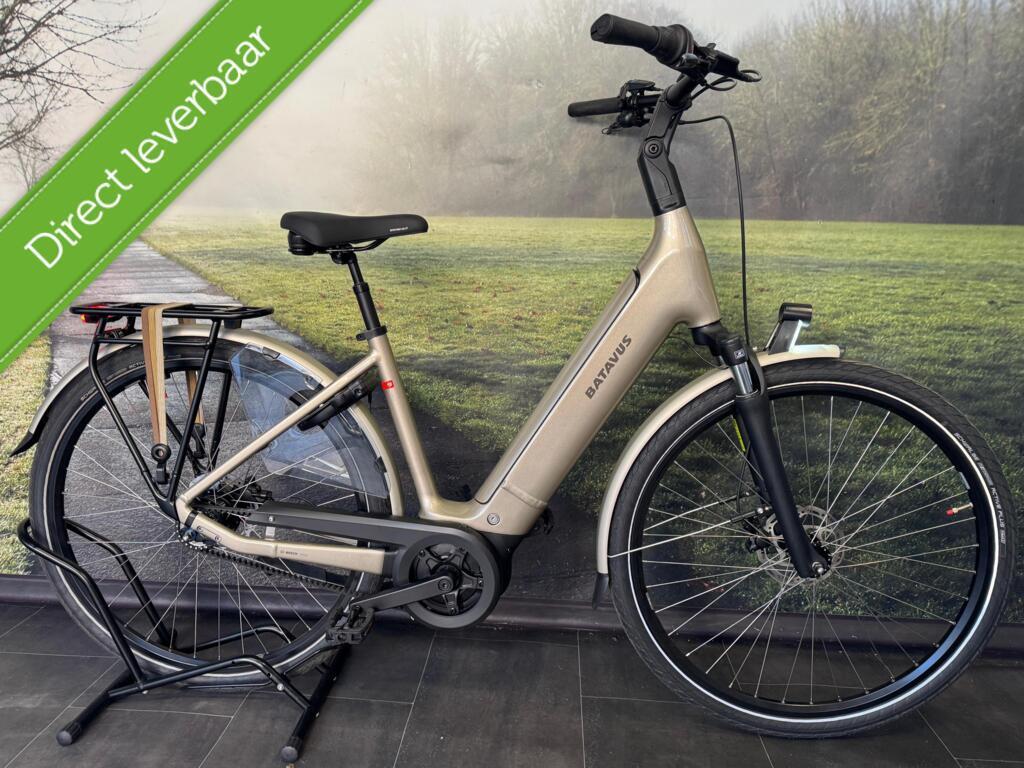 NIEUW €3.899 → NU €2.799 | Batavus Finez - Riem-aandrijving