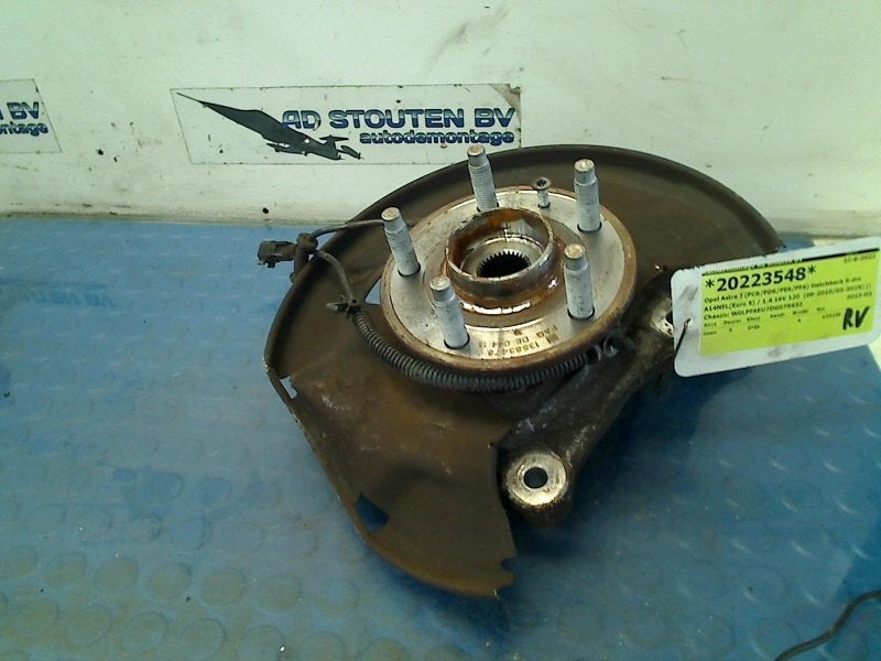 Fusee Rechts Voor Opel Astra J (PC6/PD6/PE6/PF6) 13412740, Gebruikt, Bahnhofsplatz, Rüsselsheim am Main 65423, , Duitsland, Opel