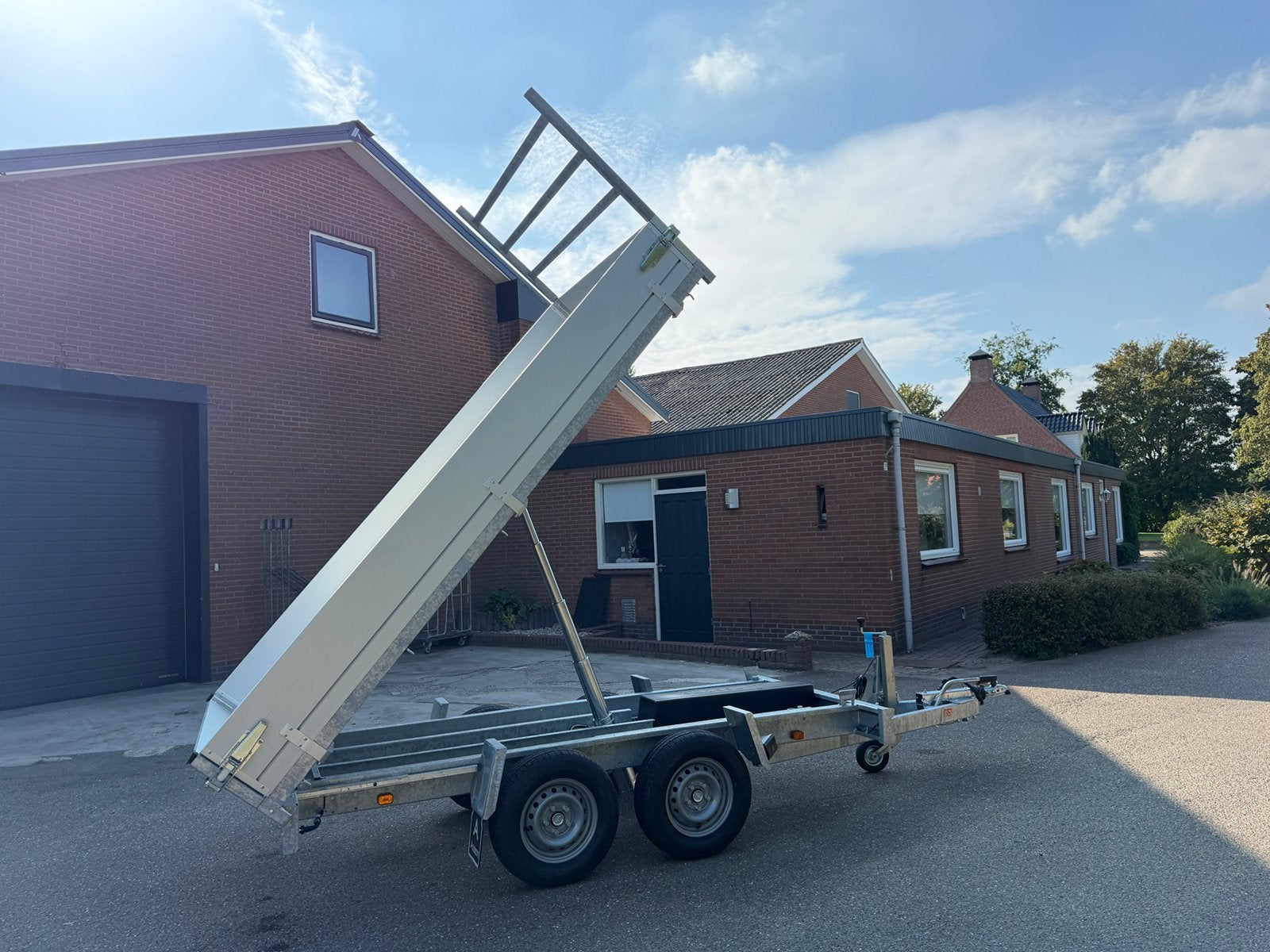 Annsems Elektrische kipper 305x153 rijplaten en koprek2500kg, Ophalen, Nieuw