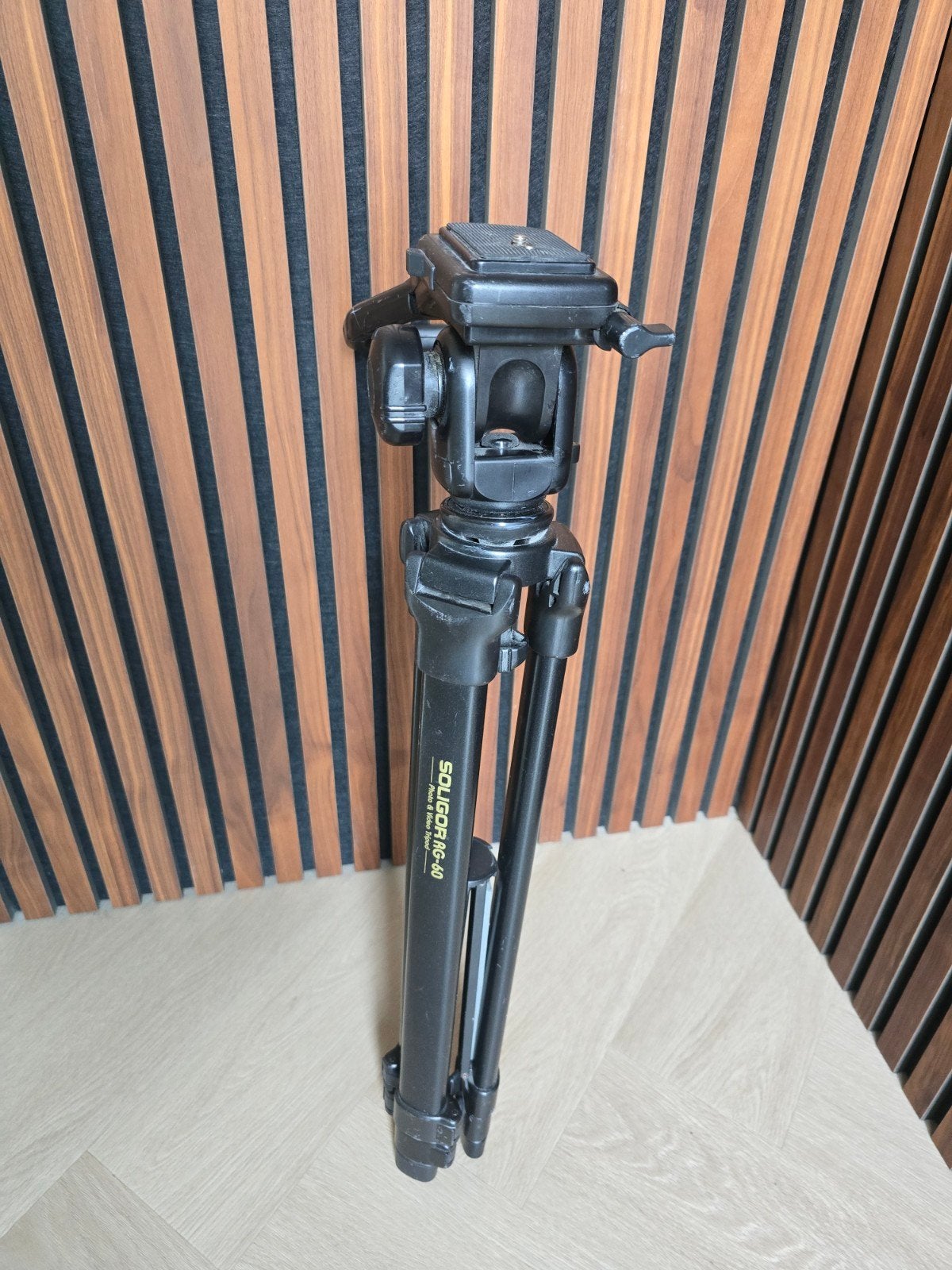 Soligor RG-60 statief foto video, Ophalen of Verzenden
