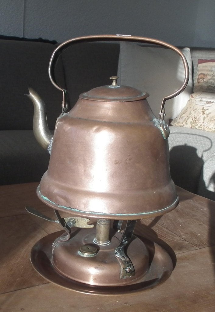 vintage oud koperen keteltje op  koperen brander (decoratie), Ophalen of Verzenden, Koper