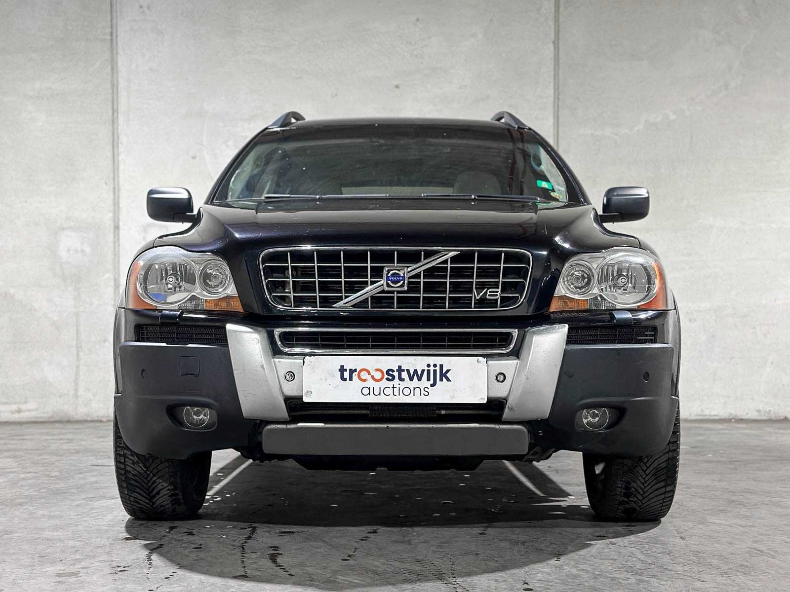 Volvo XC90 4.4 V8 Ocean Race 315pk 2005 7-Persoons, RX-014-P, Auto's, Volvo, Gebruikt, 8 cilinders, 138 €/maand, Zwart