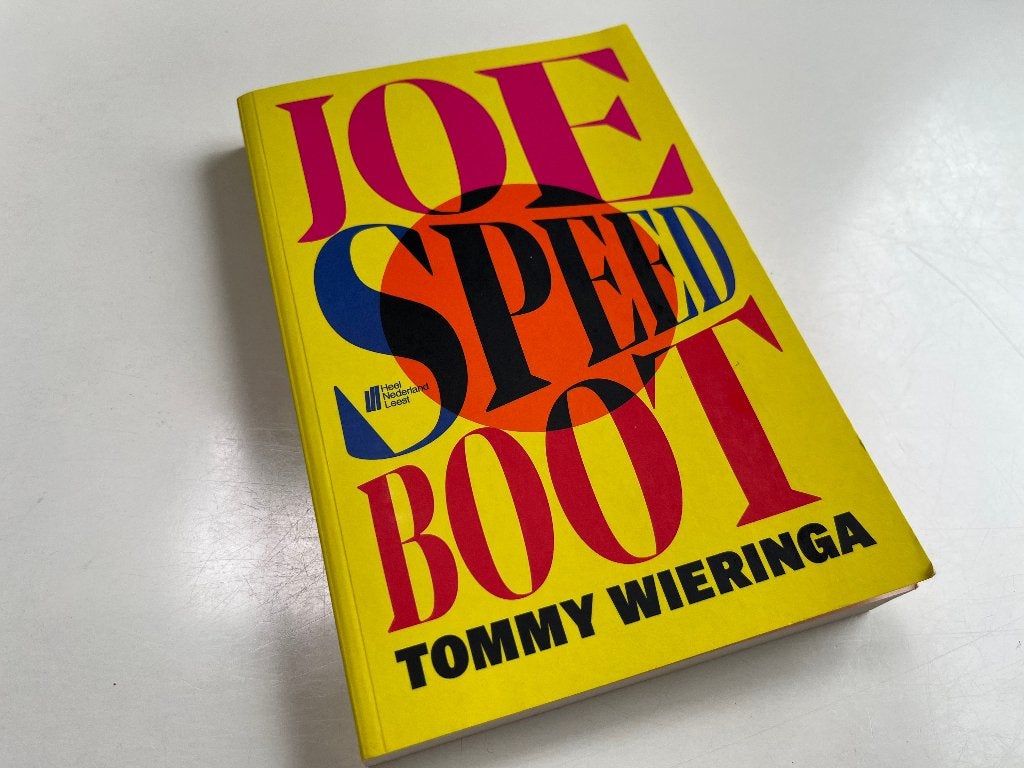 Joe Speedboot - Tommy Wieringa, Ophalen of Verzenden, Zo goed als nieuw, Nederland, Tommie Wieringa