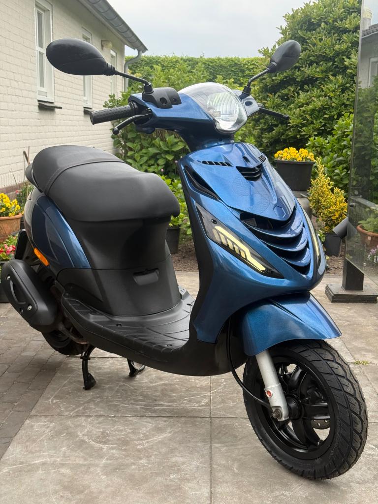 ⭐️Piaggio zip 50cc 4 takt full option SP-Line Blauw⭐️, Fietsen en Brommers, Scooters | Piaggio, Niet ingevuld, Niet ingevuld, Niet ingevuld