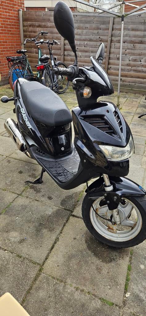 Te koop 2 scooters mio en een cracker, Fietsen en Brommers, Scooters | Overige merken, Ophalen, Gebruikt, Maximaal 45 km/u, Explorer