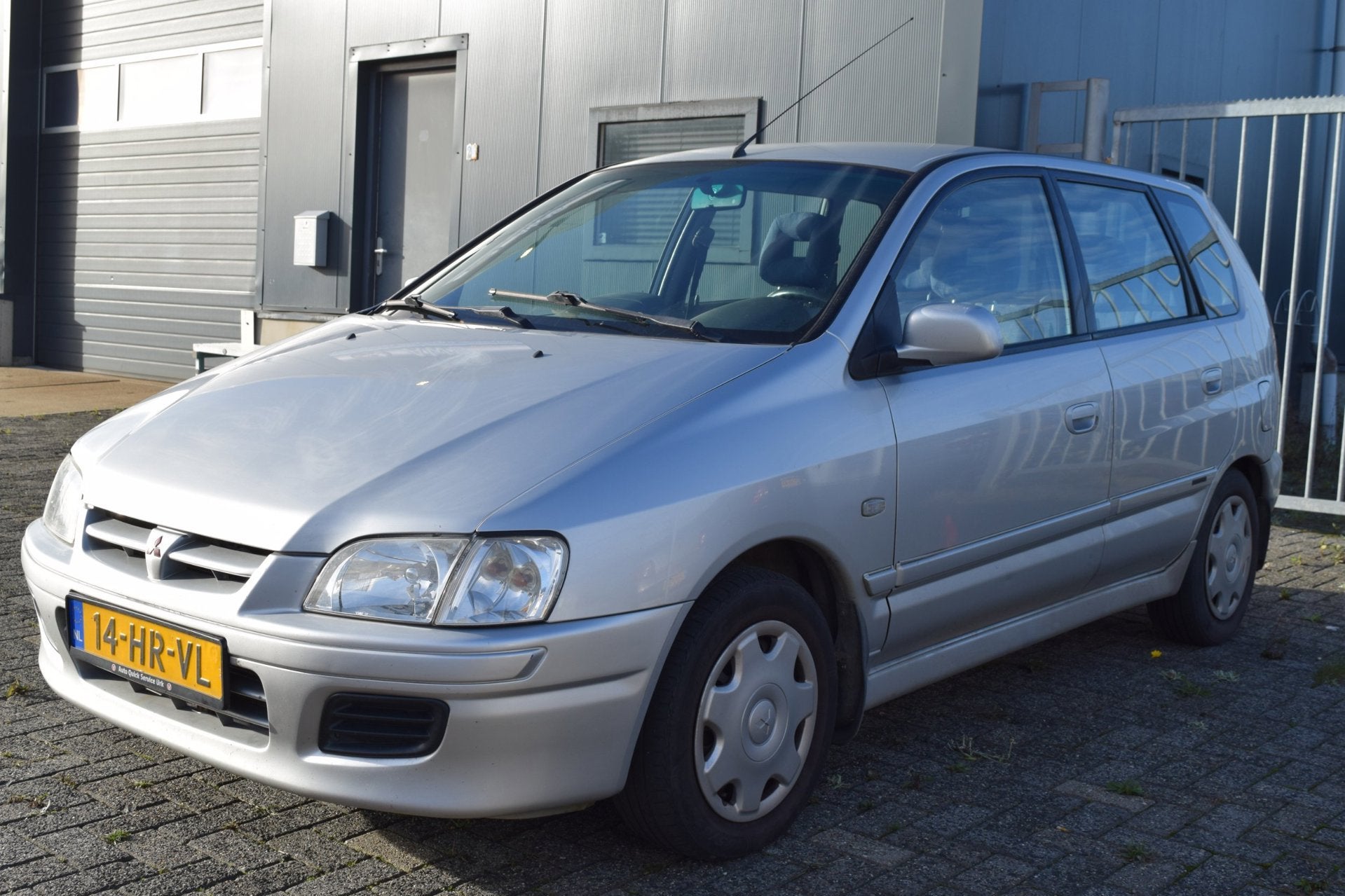 Mitsubishi Space Star 1.6 Comfort | Airco | Zo mee !, Auto's, Voorwielaandrijving, Stof, Gebruikt, Zwart