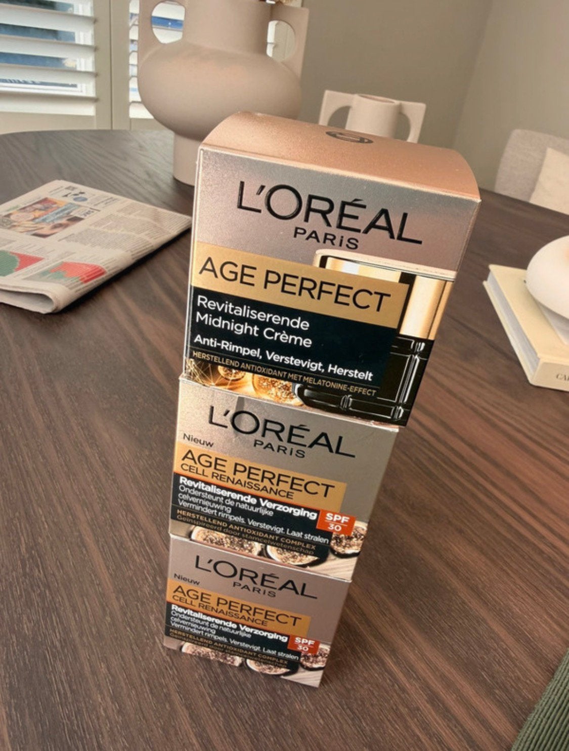 TWV€140 3x L’Oréal Paris Age Perfect Nieuw 100% Origineel, Ophalen of Verzenden, Nieuw, Gehele gezicht, Verzorging
