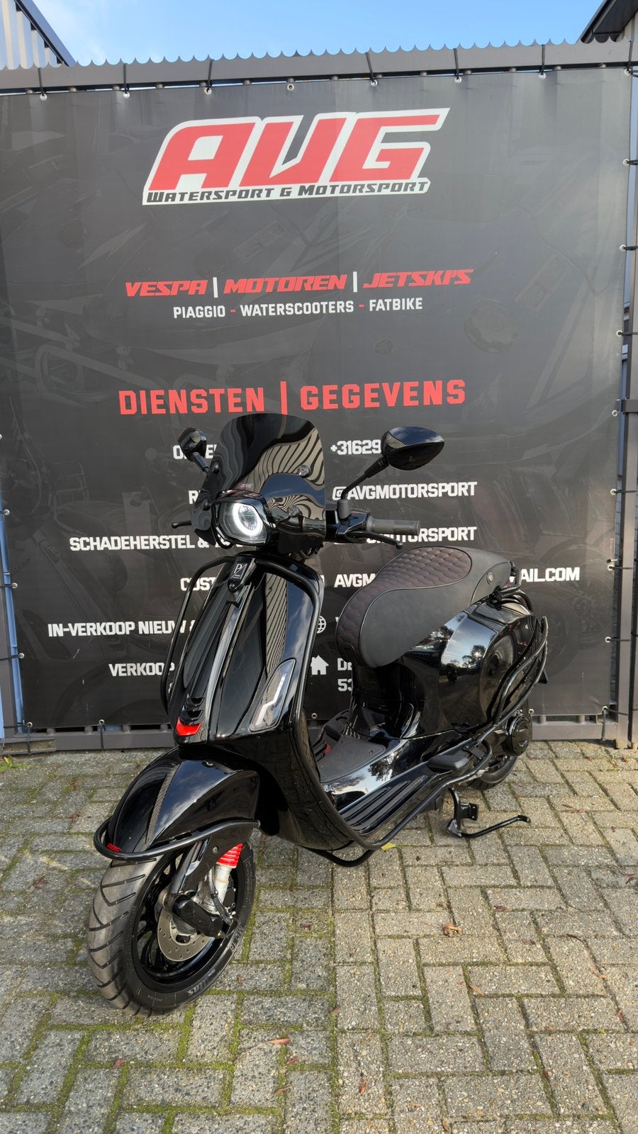 Black on black Vespa Sprint e5 brom GRANTIE GRATIS BEZOEGD, Fietsen en Brommers, Overige modellen, Maximaal 45 km/u, Ophalen of Verzenden