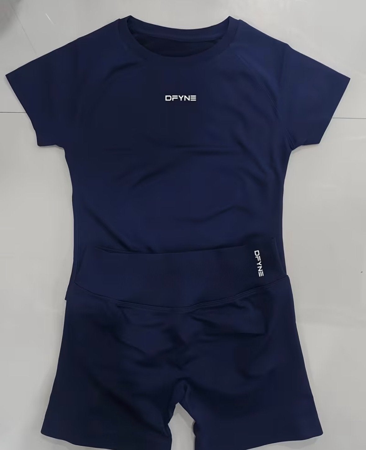 DFYNE Sportset: T-shirt en korte broek, Maat S, Kleding | Dames, Sportkleding, Blauw, Ophalen of Verzenden, Maat 36 (S), Fitness of Aerobics