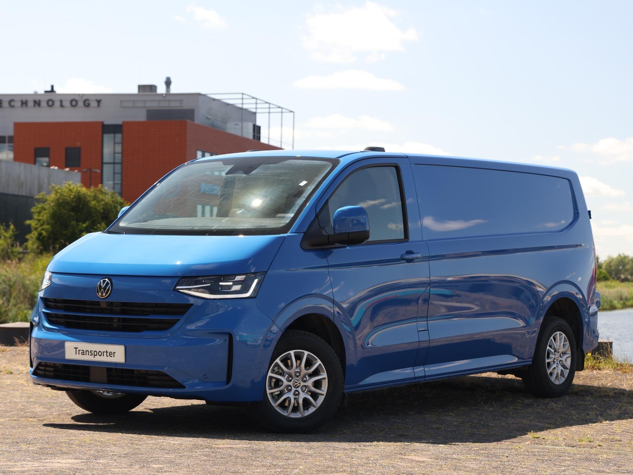 Volkswagen e-Transporter Style Intro L2 210 kW (286 pk) 3500, Auto's, Automaat, Zwart, Nieuw, 2 stoelen