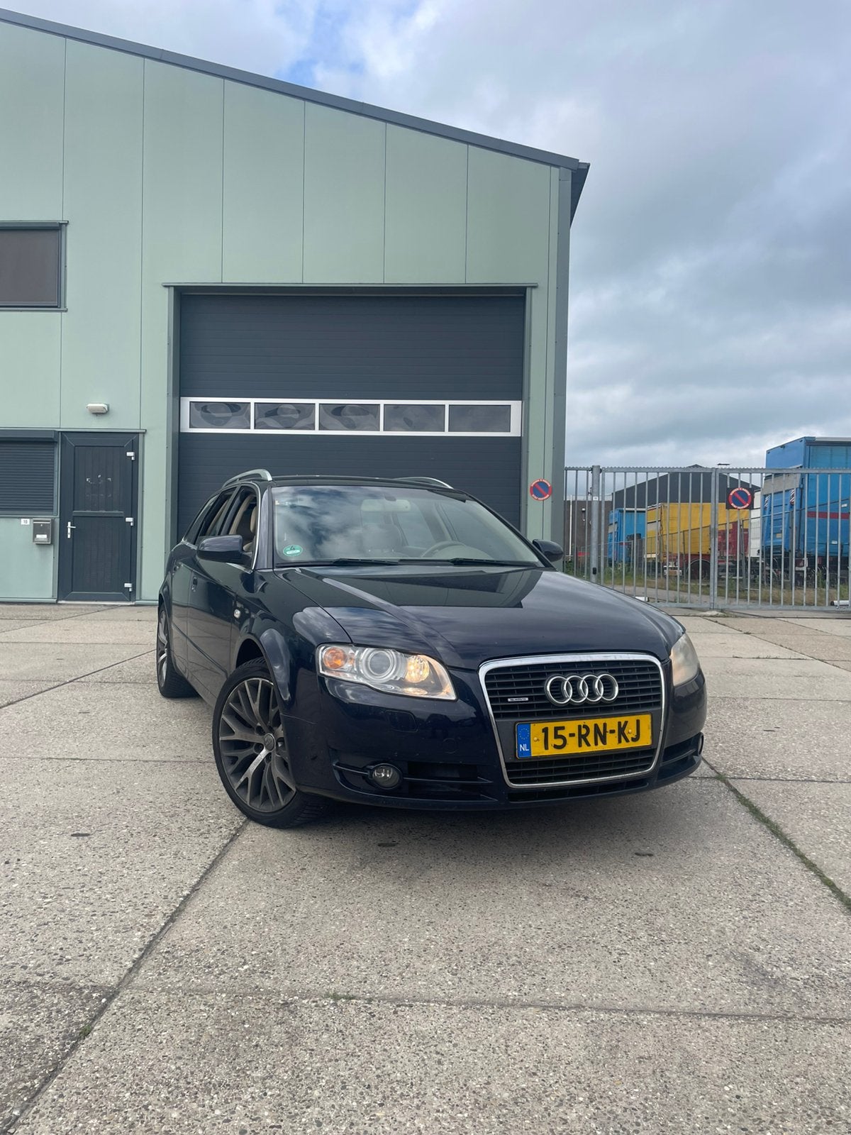 Audi A4 2.0 Tfsi 147KW Avant Quattro AUT 2005 Blauw, Auto's, Audi, Automaat, 4 cilinders, 1984 cc, Blauw