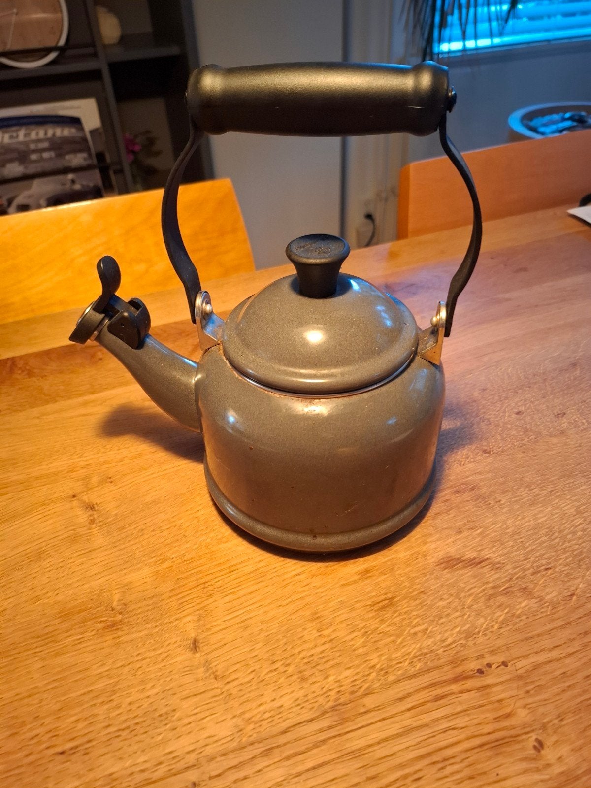 Fluitketel Le Creuset (1 liter,), Huis en Inrichting, Le Creuset, Gebruikt, Ophalen of Verzenden, Metaal