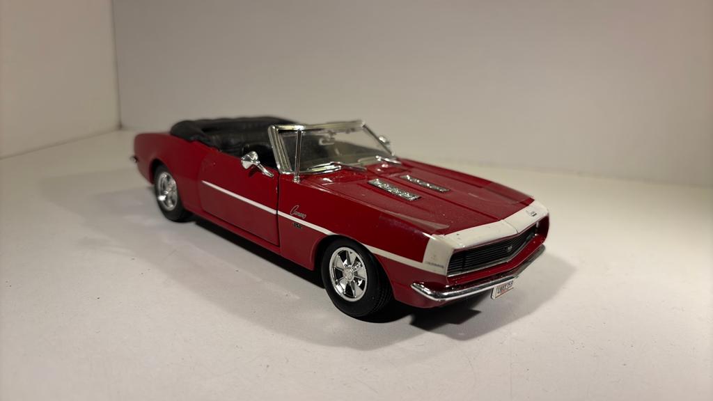 Chevrolet Camaro ss 396 1968 maisto 1.24, Maisto, Ophalen of Verzenden, A, A