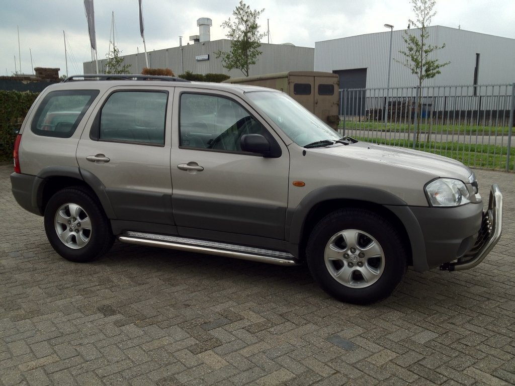 Mazda Tribute Sidebars met aluminium trede, Niet ingevuld, Niet ingevuld, Niet ingevuld