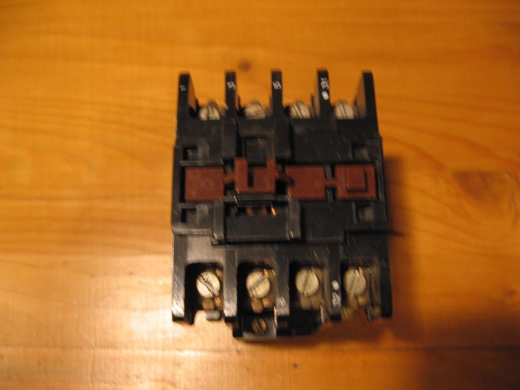 Telemecanique relais LC1-D169 magneetschakelaar., Hobby en Vrije tijd, Elektronica-componenten, Verzenden, Gebruikt