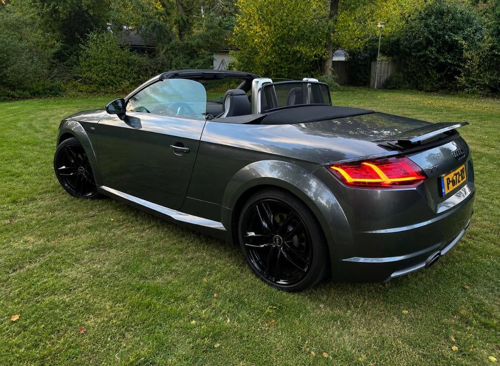 Audi TT Roadster 2.0 Quattro 3x S-line/S-tronic daytona Grey, Auto's, Audi, 4 cilinders, 75 €/maand, Vierwielaandrijving, Bluetooth