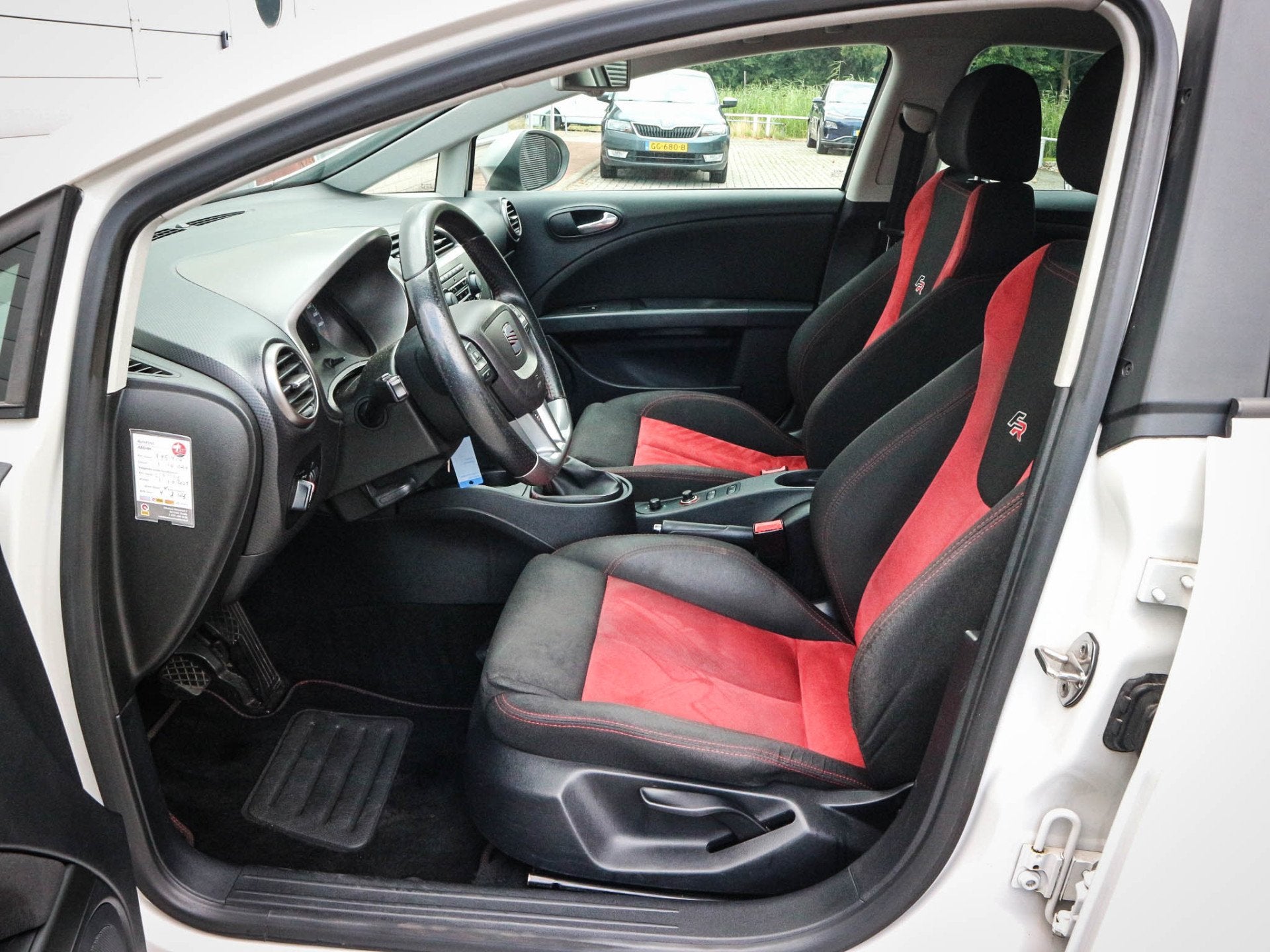 SEAT Leon 2.0 TFSI FR | Clima | Cruise | Navi | Pdc | Lichtm, Auto's, Seat, Voorwielaandrijving, Euro 5, Gebruikt, 1295 kg