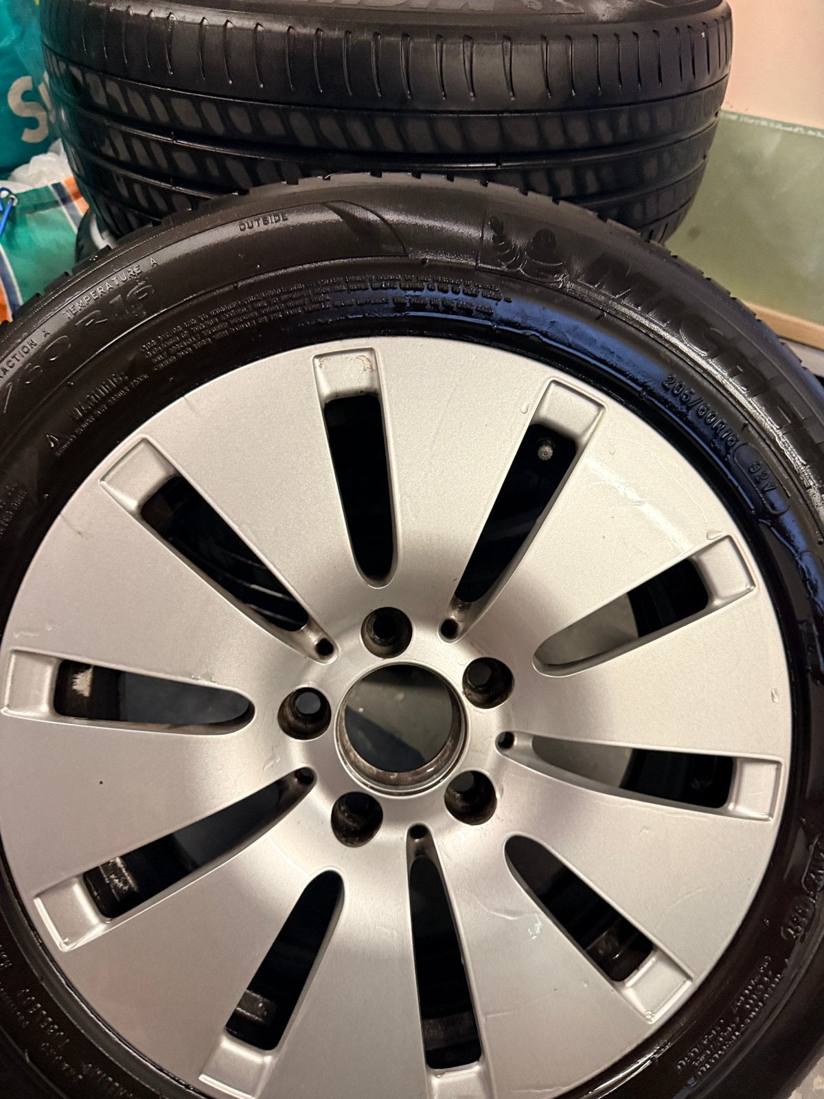 C klasse w205 205/60/16 banden met velgen, Gebruikt, 16 inch, Banden en Velgen, Personenwagen