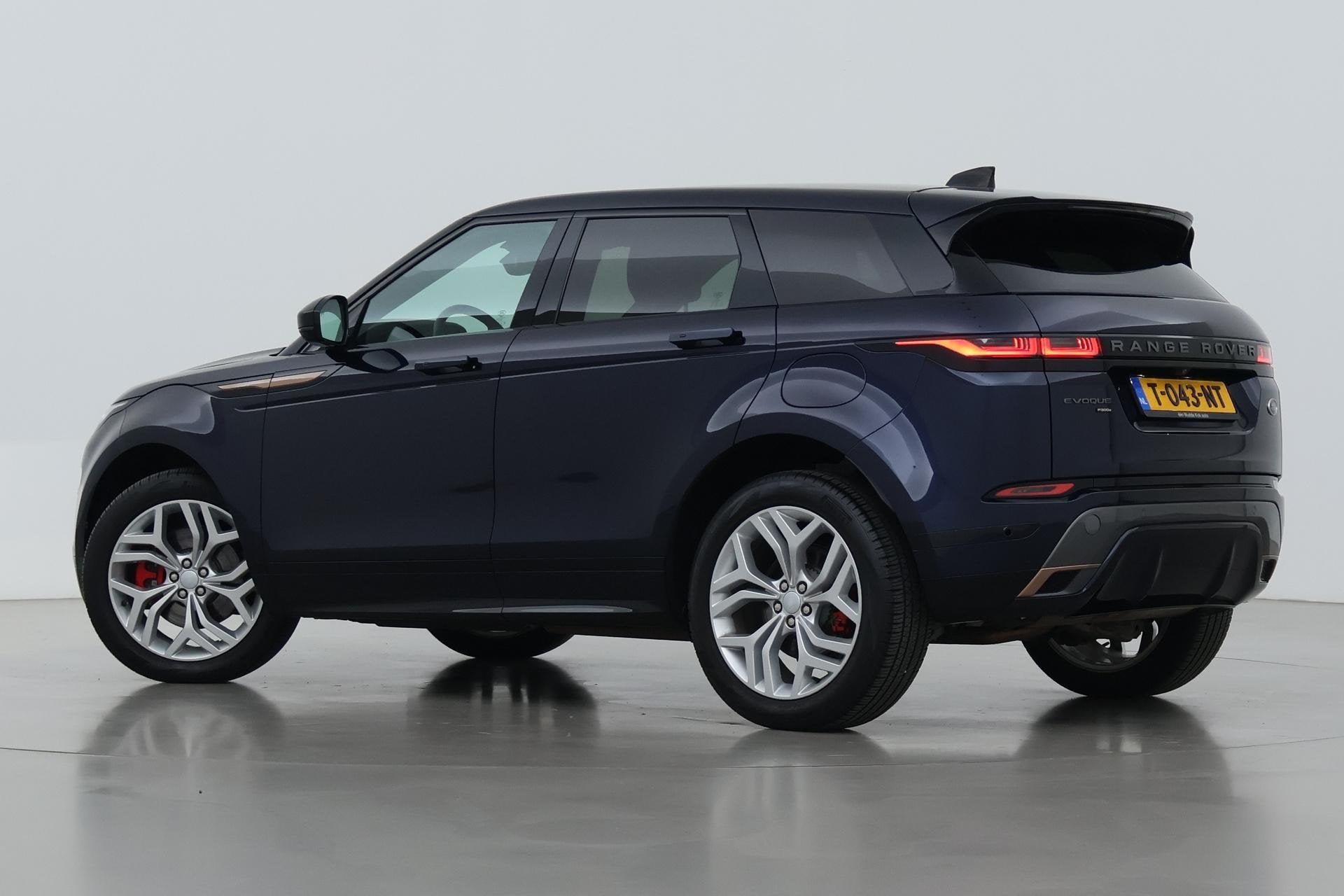 Land Rover Range Rover Evoque P300e R-Dynamic SE | Panoramad, Auto's, Automaat, 309 pk, Stof, Euro 6