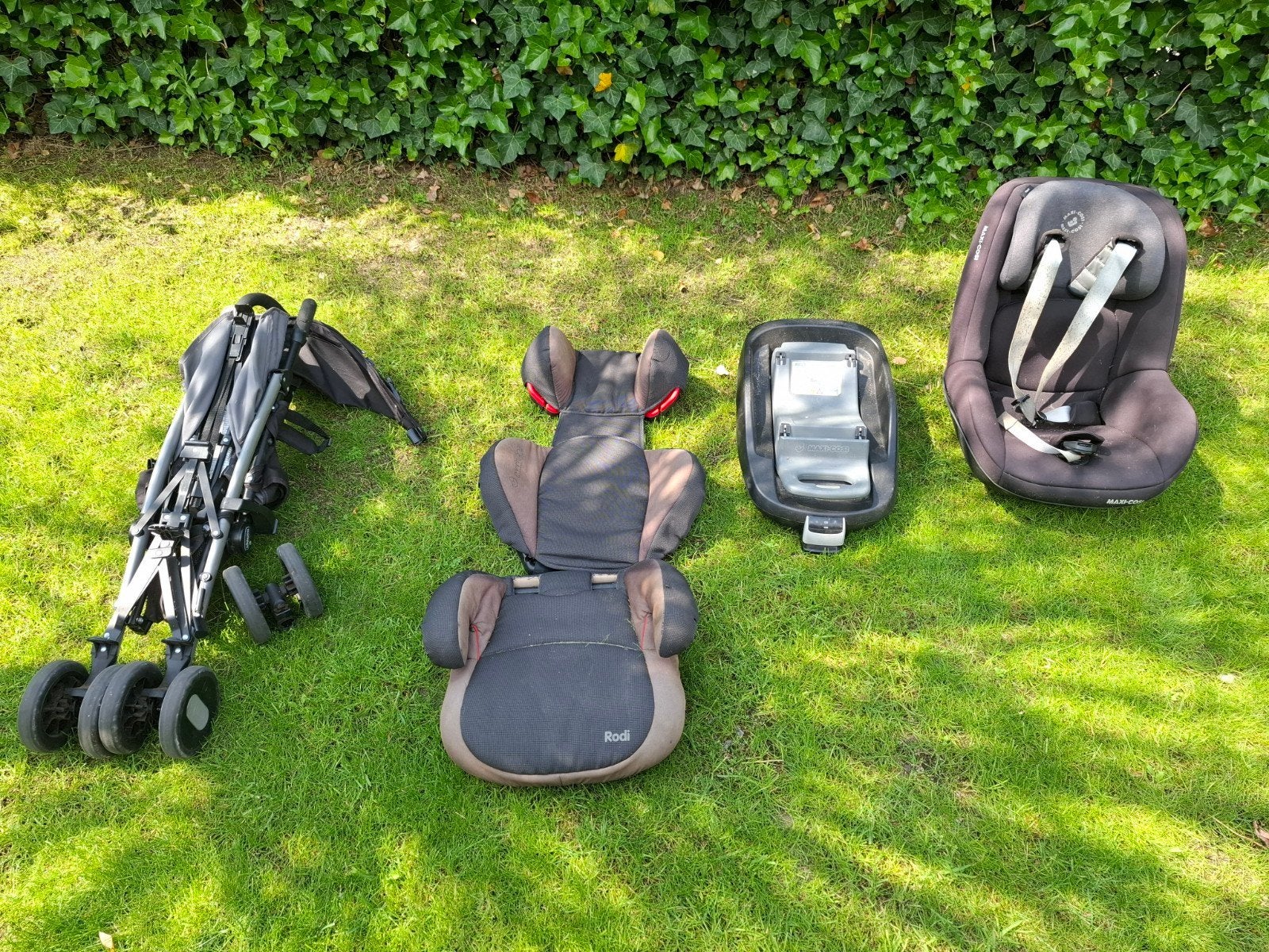 Twee autostoeltjes en een buggy gratis af te halen, Ophalen, Gebruikt