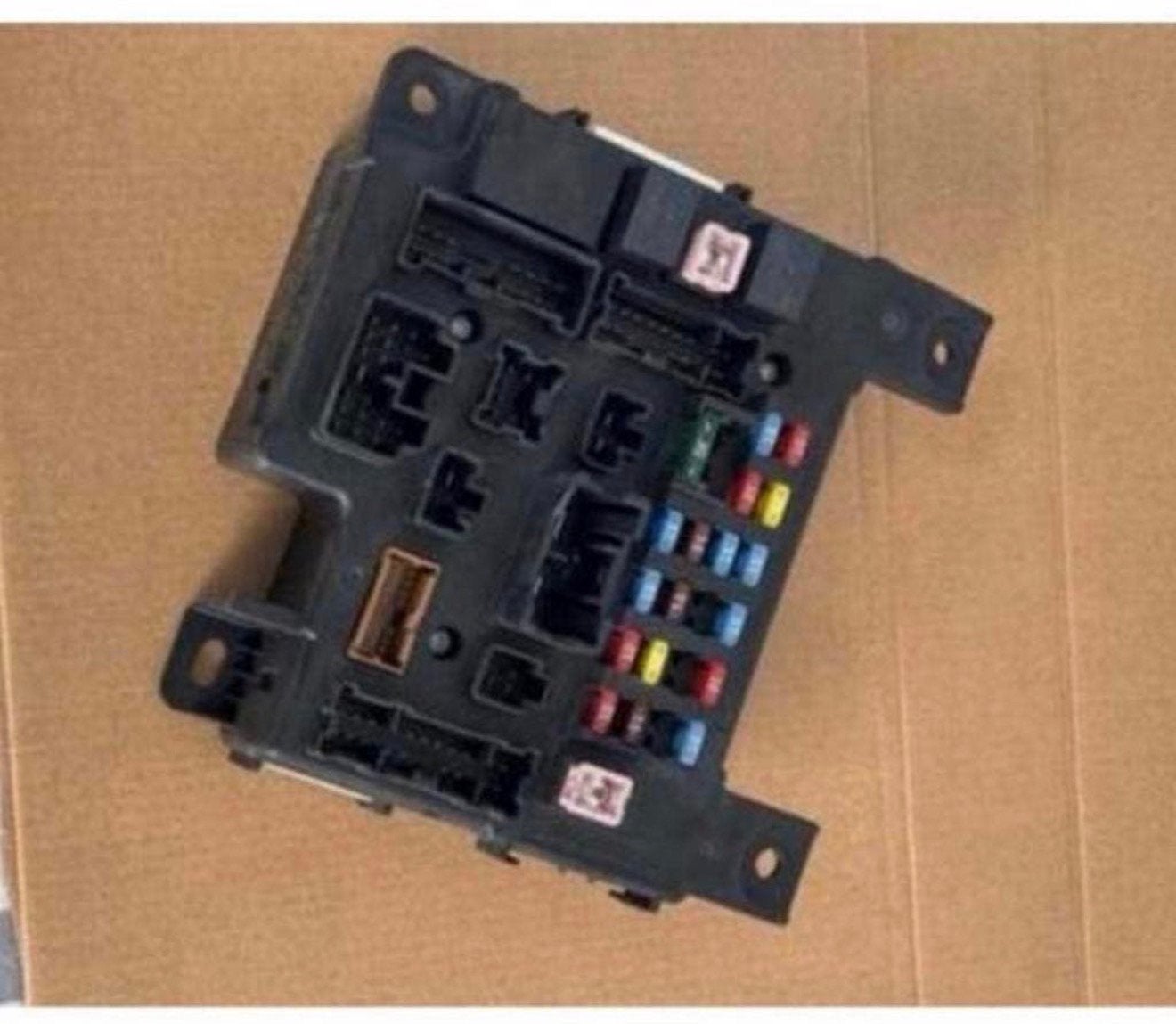 Peugeot 4007 zekeringkast body control module bcm 8637A318, Gebruikt, Ophalen of Verzenden, H, H