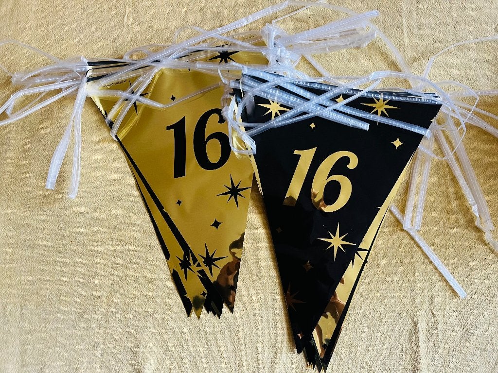 Slingers, cijfers en ballon 16 jaar, Verjaardag, Zo goed als nieuw, Ophalen, Versiering