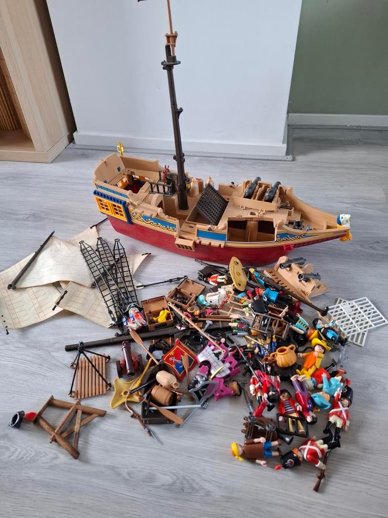 Grote Playmobil piratenschip met veel accessoires en figuren, Ophalen, Gebruikt, Complete set