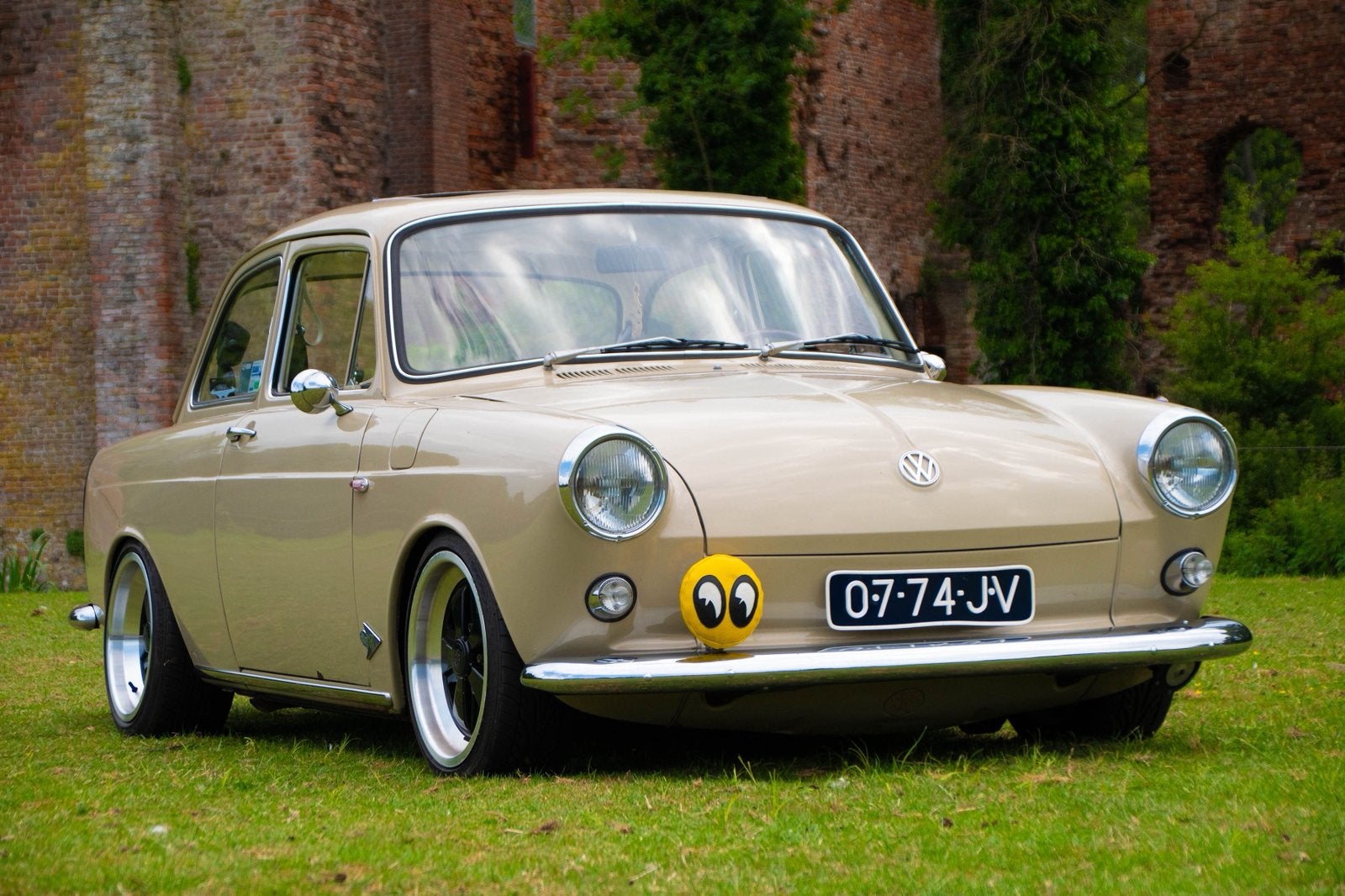 Volkswagen 1600 type3 notchback eerste lak schuifdak nl auto, Auto's, Achterwielaandrijving, 4 cilinders, Overige bekleding, Beige