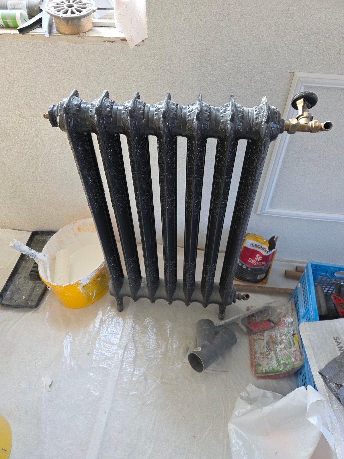 Antieke gietijzeren radiator - Decoratief en functioneel, Radiator, Nieuw, Ophalen of Verzenden, 60 tot 150 cm