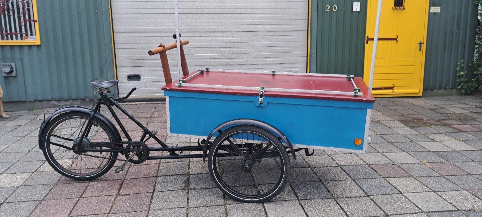 Mooie antieke bakfiets, jaren 50, 4 kinderen of meer, Huif, Zo goed als nieuw, Trommelrem
