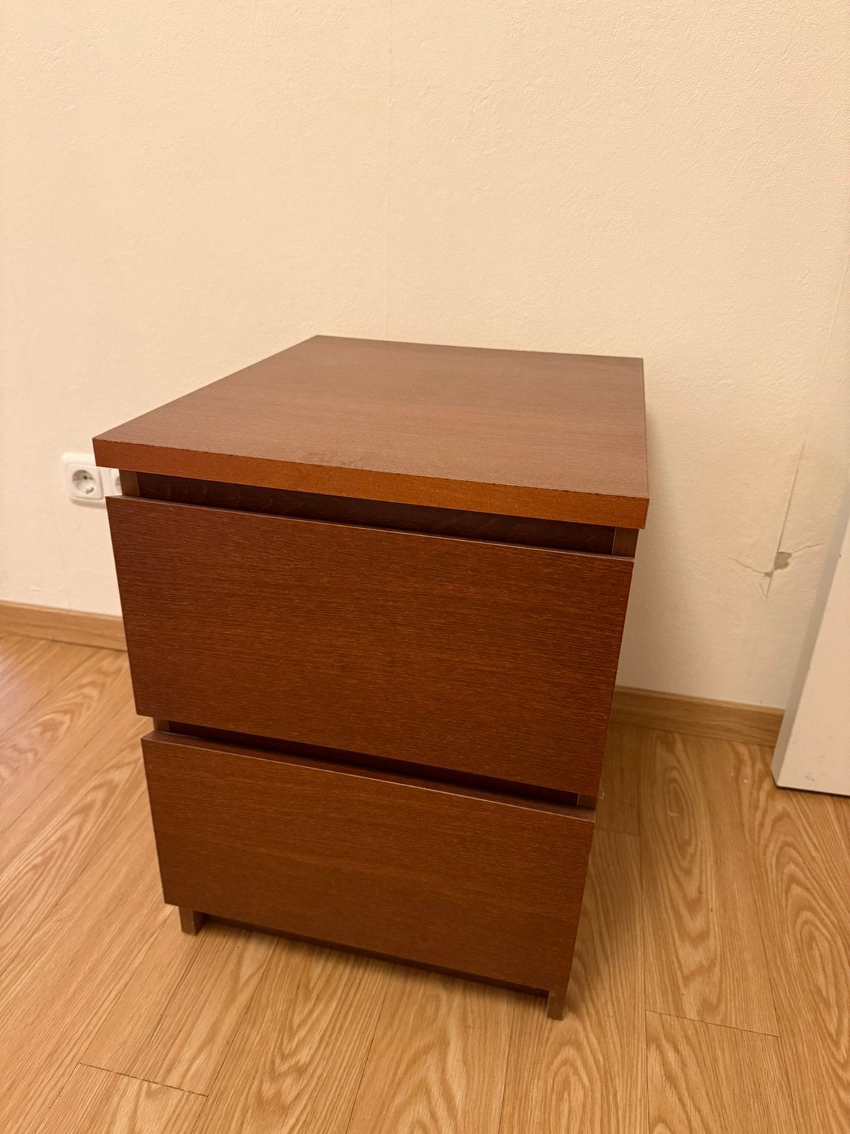 Ikea Malm nachtkastje, Ophalen, Zo goed als nieuw, 65 cm of meer, 70 cm of meer