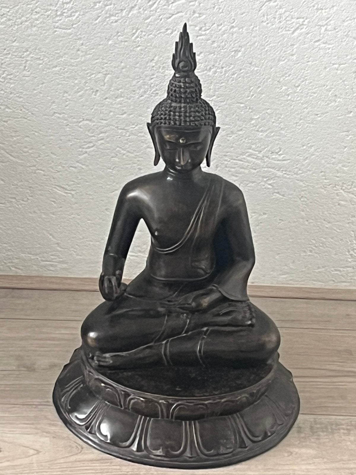 Grote bronzen Boeddha beeld - 4,5 kg - 48 cm hoog, Ophalen, Met sokkel, 48 cm, Bruin