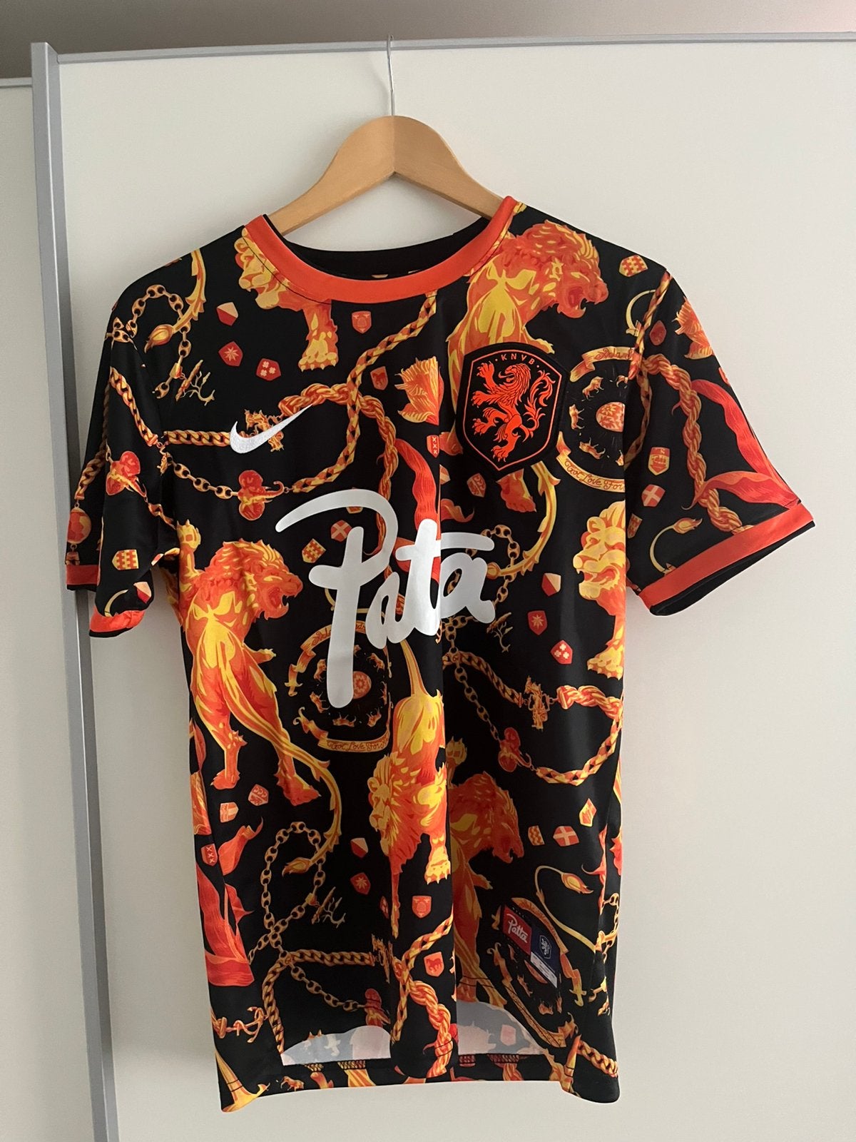 Patta Nike Warming Up shirt Nederland Maat L, Verzenden, Zo goed als nieuw