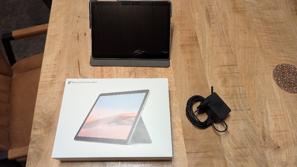 Microsoft Surface Go 2, Computers en Software, 10 inch, Uitbreidbaar geheugen, Ophalen of Verzenden, Zo goed als nieuw