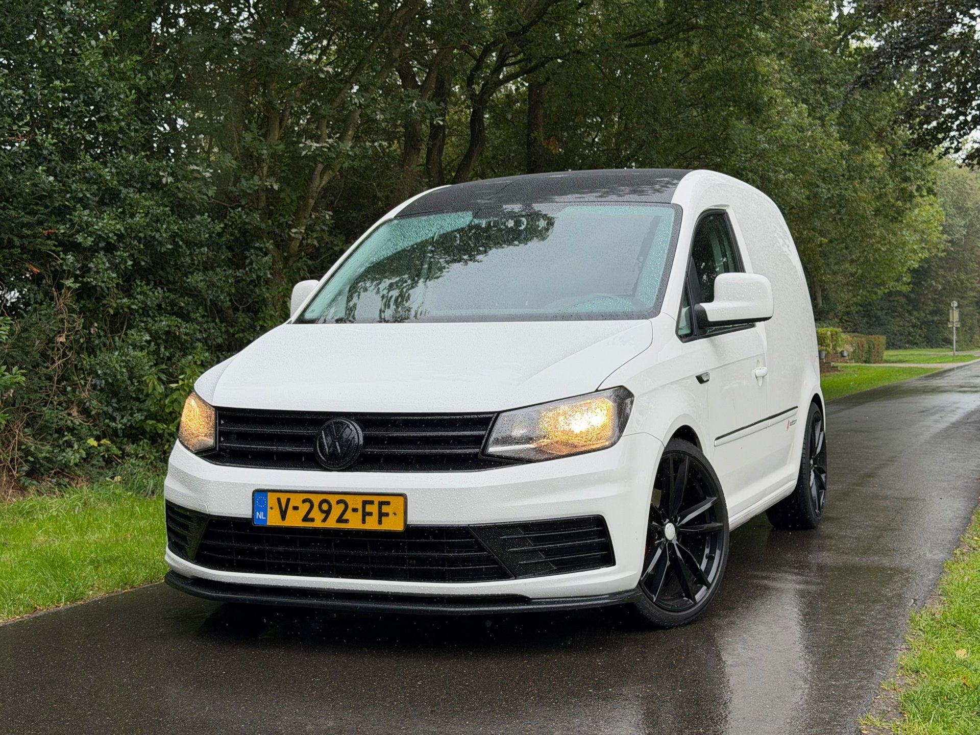 Volkswagen Caddy 2.0 TDI L1H1 BMT Trendline | RS-Leder + Car, Voorwielaandrijving, 1373 kg, Gebruikt, 4 cilinders