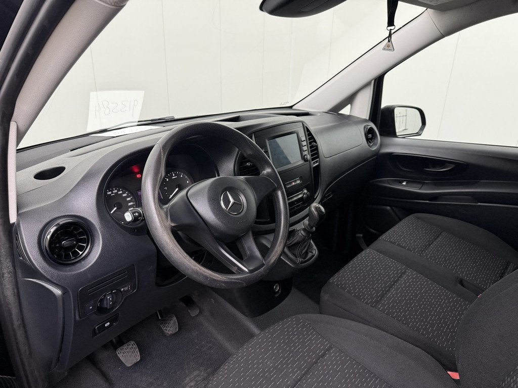 Mercedes-Benz Vito 114CDI Lang Black Edition | Navigatie | C, 13 km/l, Gebruikt, 4 cilinders, 2000 kg