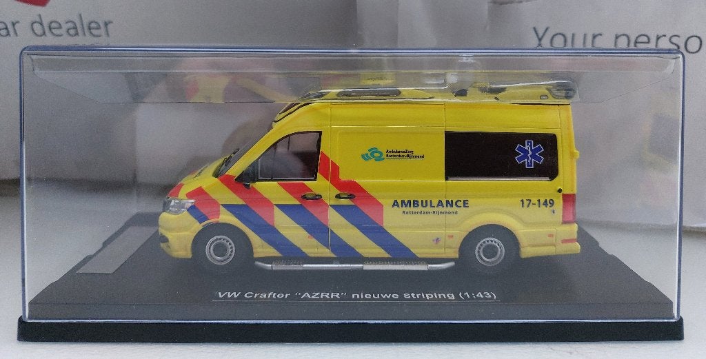Scalemasters 1:43 Volkswagen Crafter Ambulance 17-149 AZ, Hobby en Vrije tijd, Modelauto's | 1:43, Ophalen of Verzenden, Nieuw